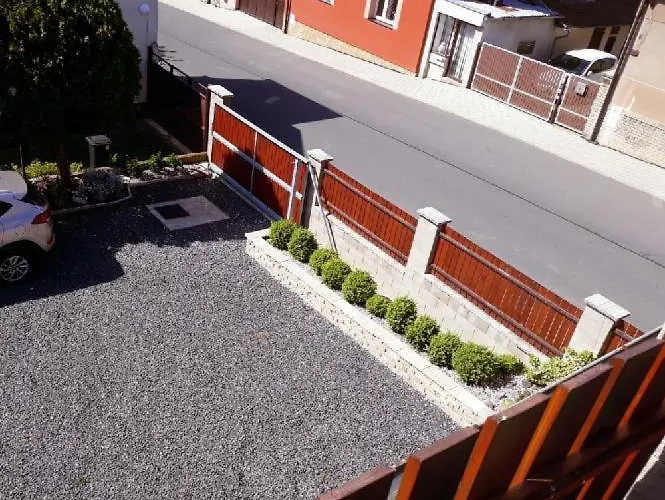 Patera Apartman Unhošť